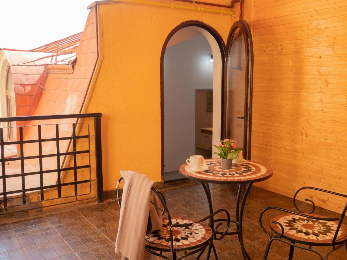 One Love Terrace Apartment Bucareste Exterior foto