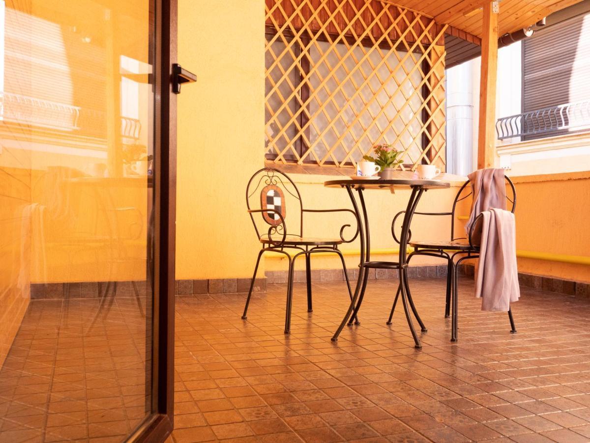 One Love Terrace Apartment Bucareste Exterior foto