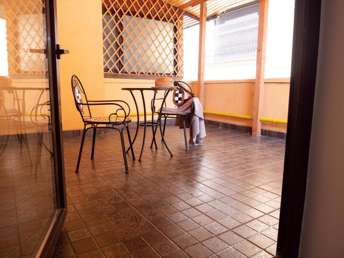 One Love Terrace Apartment Bucareste Exterior foto